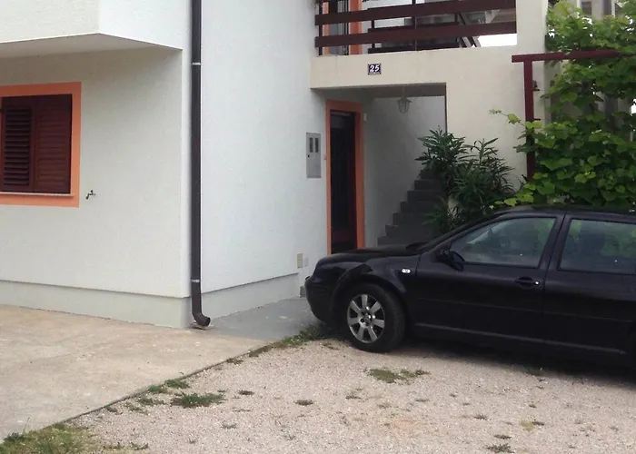 With Parking Space Povile, - 12039 شقة *